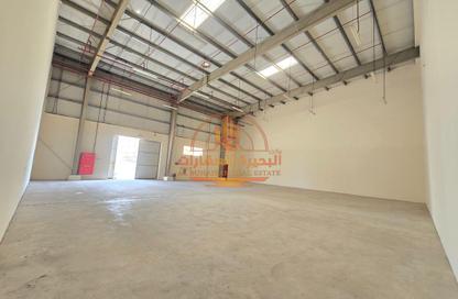 Warehouse - Studio - 1 Bathroom for rent in Umm Al Thuoob - Umm Al Quwain