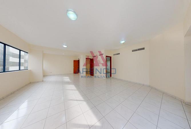 77773458 - Property Image 2