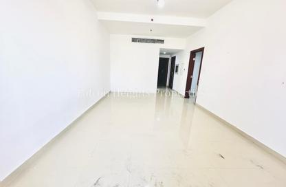 Apartment - 1 Bedroom - 2 Bathrooms for rent in Amna Building - International City Phase 2 - Al Warsan 4 - Al Warsan - Dubai Apartment - 1 Bedroom - 2 Bathrooms for rent in Amna Building - International City Phase 2 - Al Warsan 4 - Al Warsan - Dubai