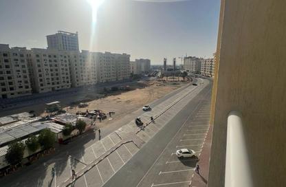 Apartment - 2 Bedrooms - 3 Bathrooms for rent in Al Amira Village - Al Yasmeen - Ajman