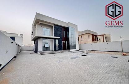 Villa - 4 Bedrooms - 5 Bathrooms for rent in Al Aweer 1 - Al Aweer - Dubai