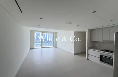 شقة - 2 غرف نوم - 3 حمامات للايجار في برج بيتش مانشن 1 - قصر الشاطئ - إعمار بيتشفرونت - دبي هاربور - دبي