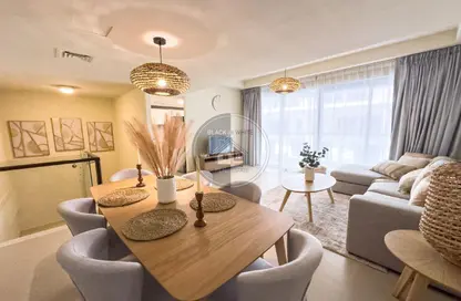 شقة - 2 غرف نوم - 2 حمامات للايجار في باسيفيك تونجا - باسيفيك - جزيرة المرجان - رأس الخيمة