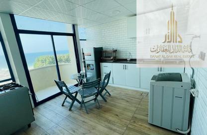 Apartment - 1 Bedroom - 2 Bathrooms for rent in Ajman Corniche Residences - Ajman Corniche Road - Ajman