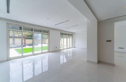 Villa - 4 Bedrooms - 4 Bathrooms for sale in Regional Small - Regional - Jumeirah Park - Dubai