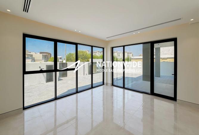5-bed villa in Al Merief — photo 3