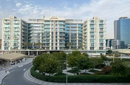 Apartment - 3 Bedrooms - 3 Bathrooms for rent in Glitz 1 - Glitz - Dubai Studio City - Dubai