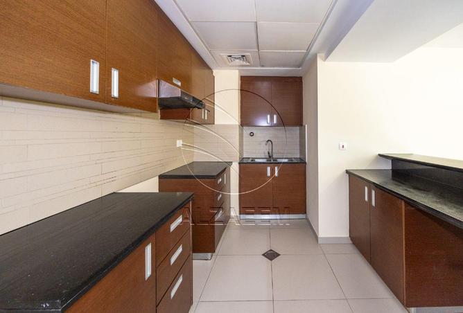 70281982 - Property Image 3