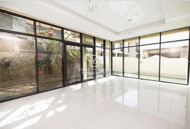 71129239 - Property Main Image