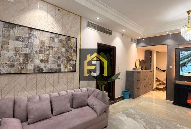 71503230 - Property Image 2