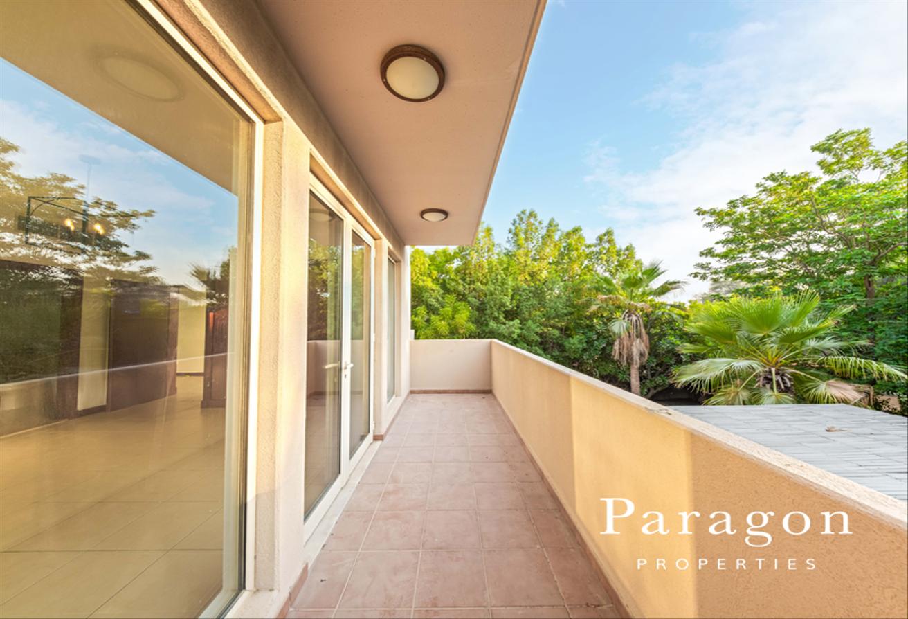 Park Backing | Extended Study Room | Negotiable photo 21