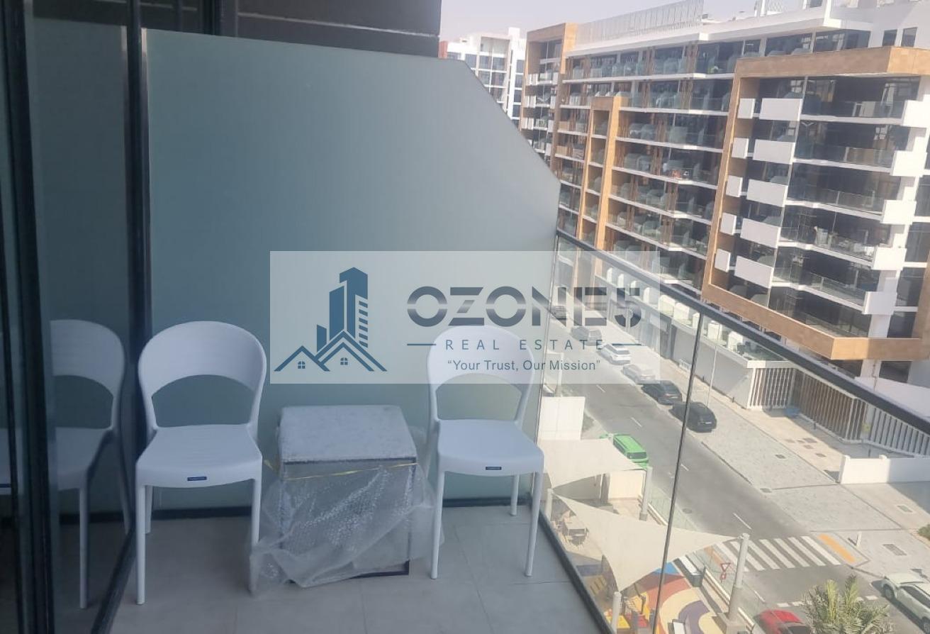 Fully Furnished, Pool View, Chiller Free photo 4