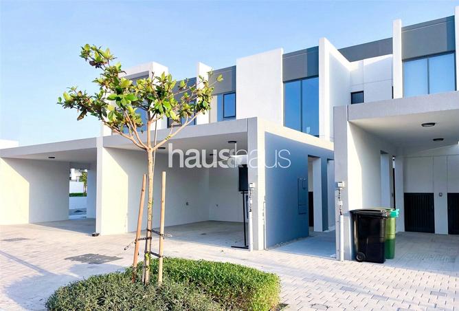 Single Row | Adjacent Park | Vastu | Must see