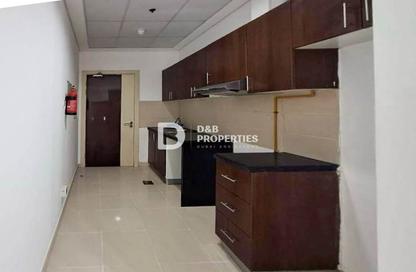 Apartment - 1 Bedroom - 2 Bathrooms for rent in Nova Tower - Dubai Silicon Oasis - Dubai