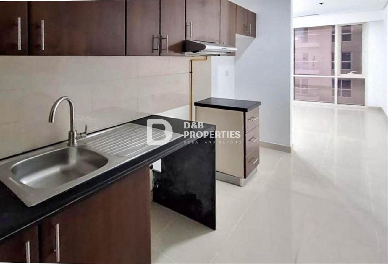 Modern1BR | Spacious Layout | Community Views photo 5