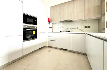 شقة - غرفة نوم - 2 حمامات للايجار في ويستوود من امتياز - الفرجان - دبي