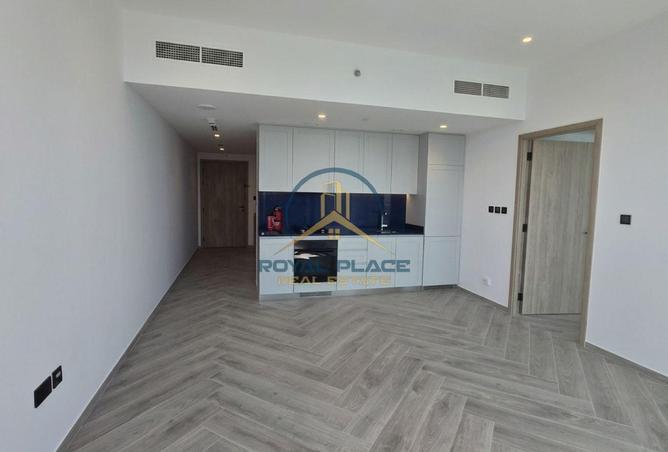 100421397 - Property Image 3