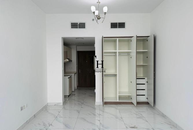 106399406 - Property Image 3