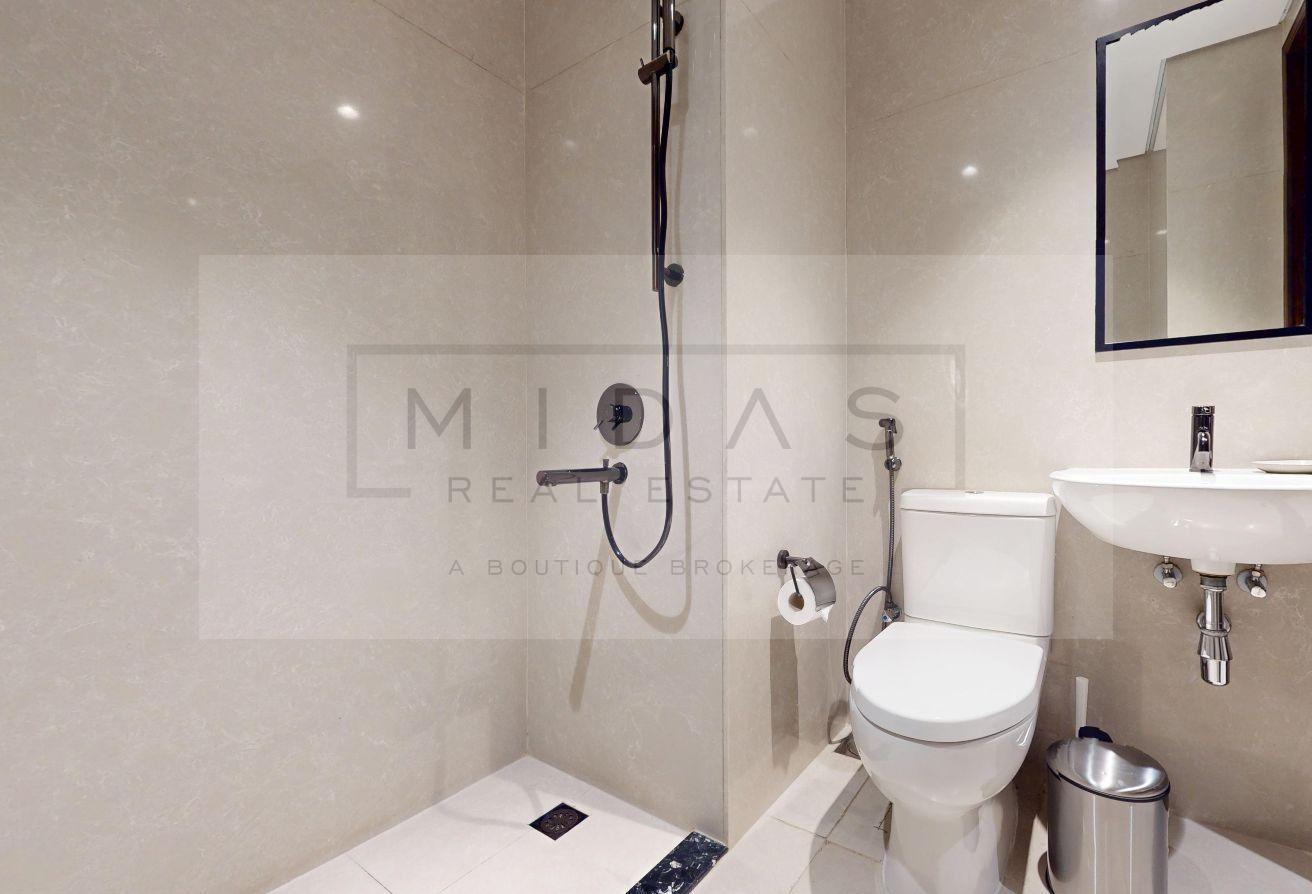 Spacious I Burj Khalifa View I Modern I Maids room photo 8