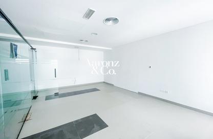 Office Space - Studio for rent in Iris Bay - Business Bay - Dubai
