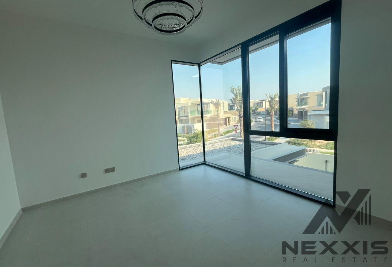 BRAND NEW | 5 BEDROOMS | PRIVATE POOL |GARDEN photo 28