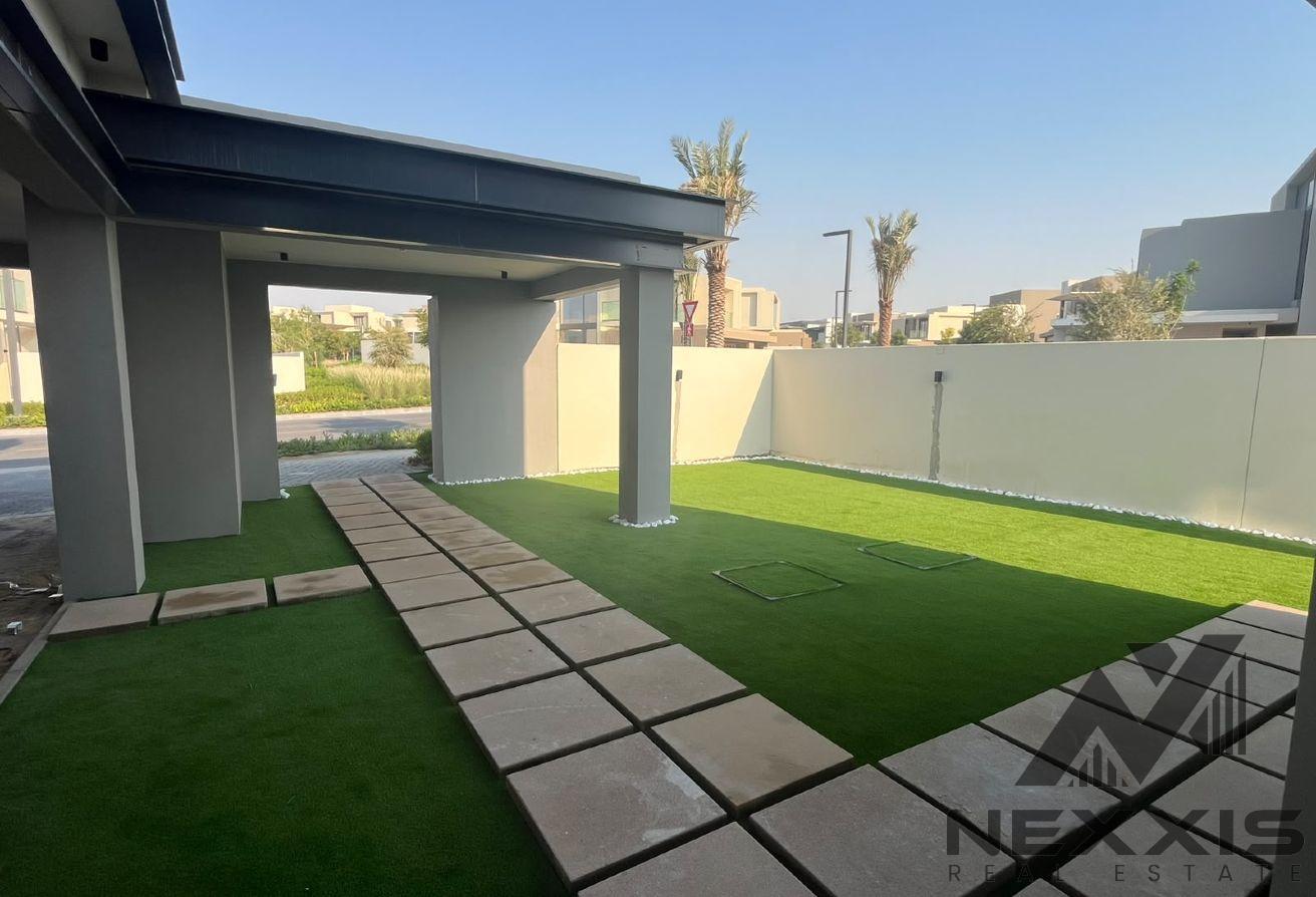 BRAND NEW | 5 BEDROOMS | PRIVATE POOL |GARDEN photo 6