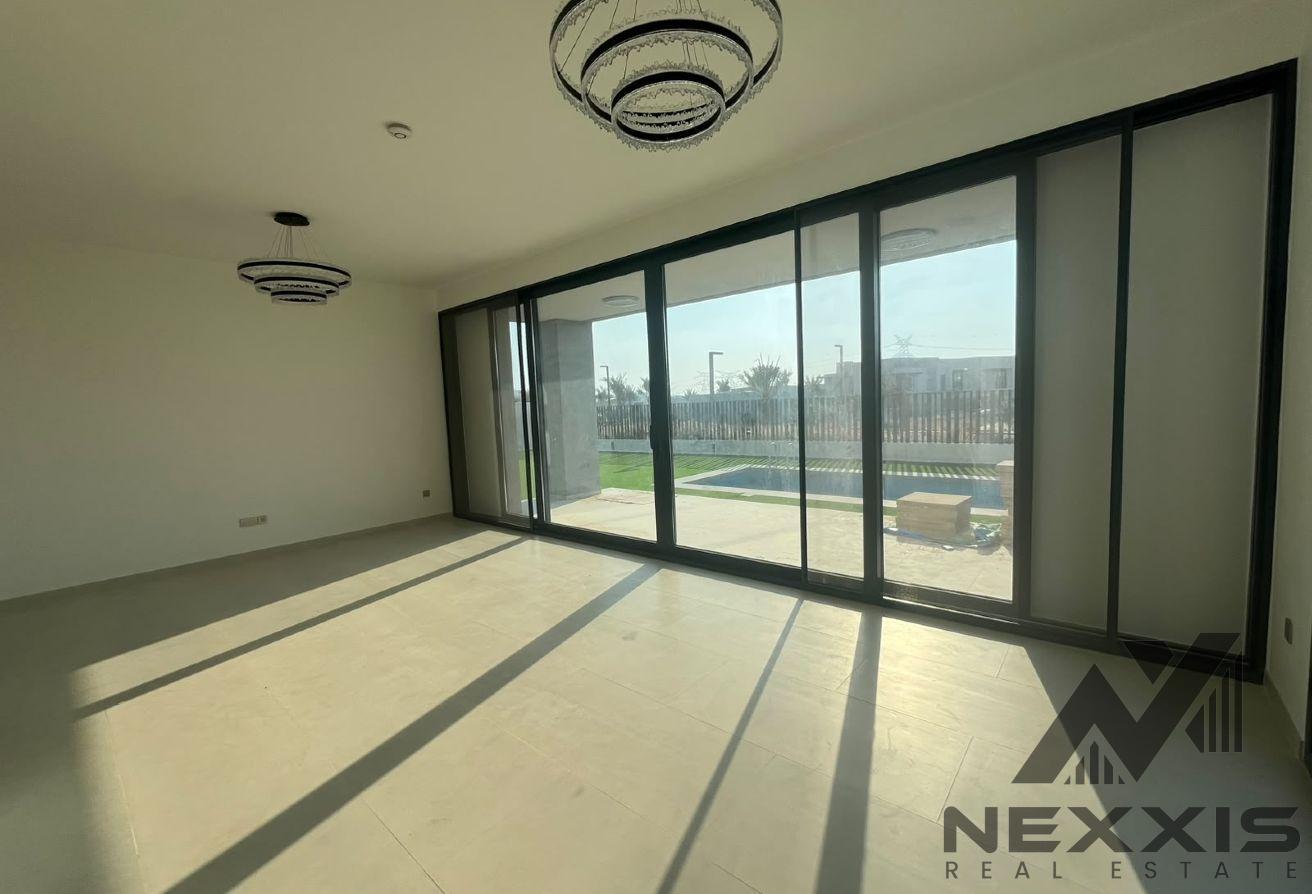 BRAND NEW | 5 BEDROOMS | PRIVATE POOL |GARDEN photo 14