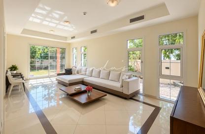 Villa - 5 - 5 for rent in Naseem - Mudon - Dubai