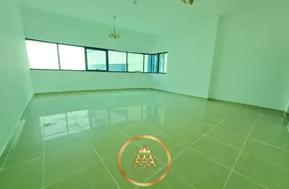 Apartment - 1 Bedroom - 2 Bathrooms for rent in Al Mamzar - Al Mamzar - Sharjah - Sharjah