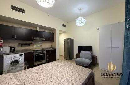 Apartment - Studio - 1 Bathroom for rent in Silicon Gates 1 - Silicon Gates - Dubai Silicon Oasis - Dubai