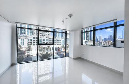 Apartment - 2 - 3 for sale in BLVD Crescent Podium - BLVD Crescent - Downtown Dubai - Dubai