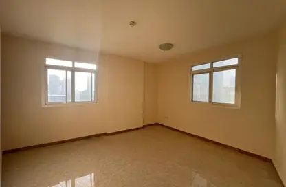 شقة - 2 غرف نوم - 2 حمامات للايجار في التعاون 1 - أبراج التعاون - الخان - الشارقة