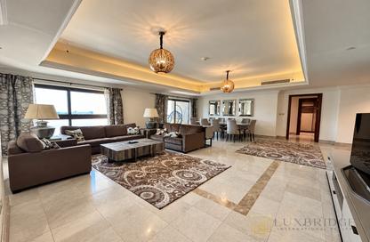 Apartment - 4 - 5 for rent in The Fairmont Palm Residence South - The Fairmont Palm Residences - Palm Jumeirah - Dubai