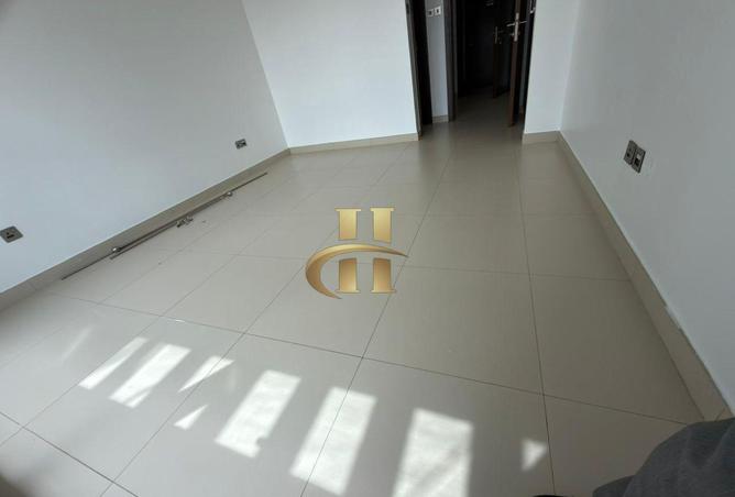 73846240 - Property Main Image