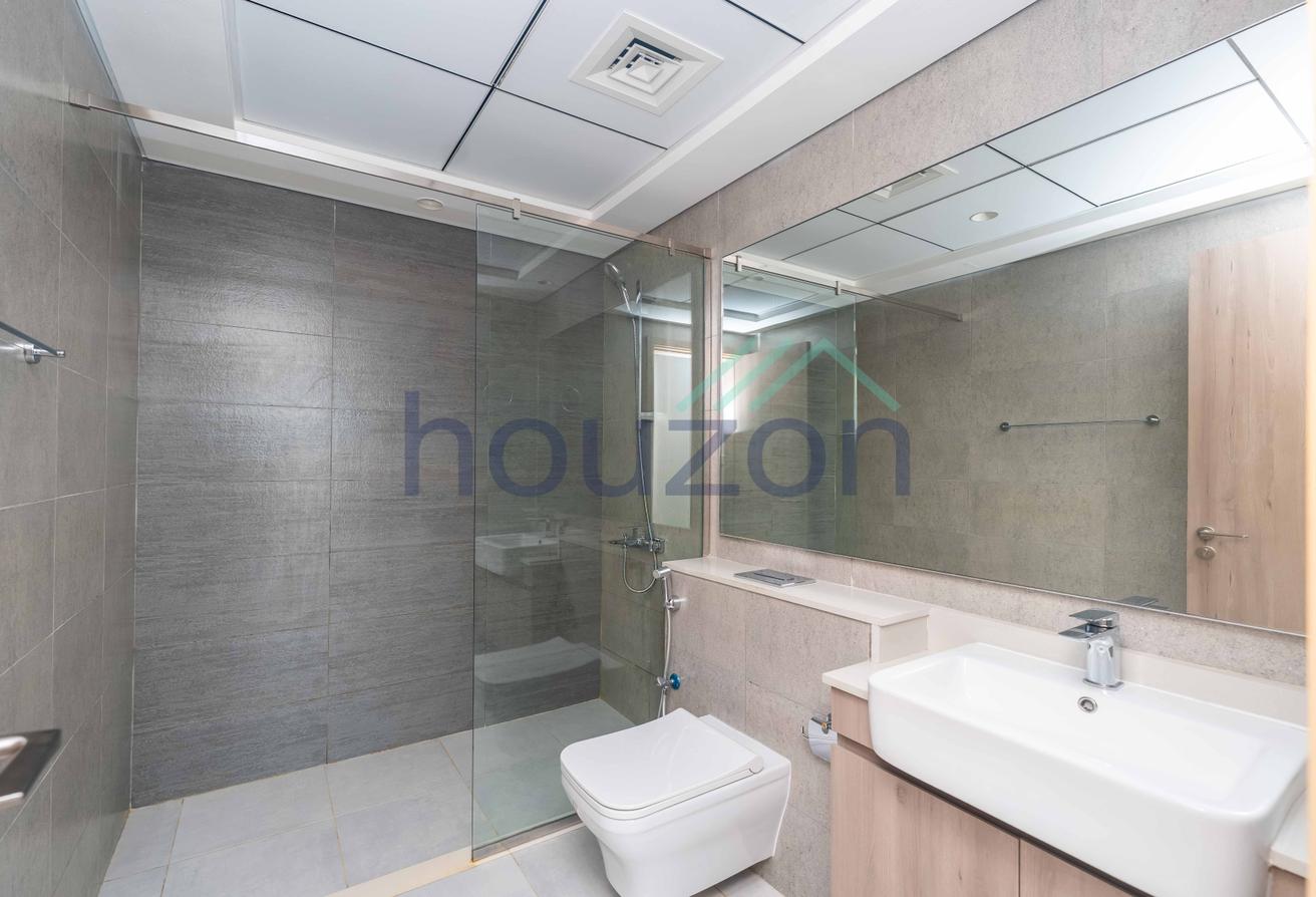 Bright 1BR | Community View | High Floor photo 10