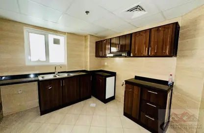 Apartment - 2 Bedrooms - 2 Bathrooms for rent in Muwaileh 29 Building - Muwaileh - Sharjah