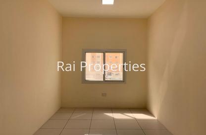شقة - 8 غرف نوم - 6 حمامات للايجار في سكن عمال إم سي إيه جي - جبل على الصناعية 1 - جبل علي الصناعية - جبل علي - دبي شقة - 8 غرف نوم - 6 حمامات للايجار في سكن عمال إم سي إيه جي - جبل على الصناعية 1 - جبل علي الصناعية - جبل علي - دبي