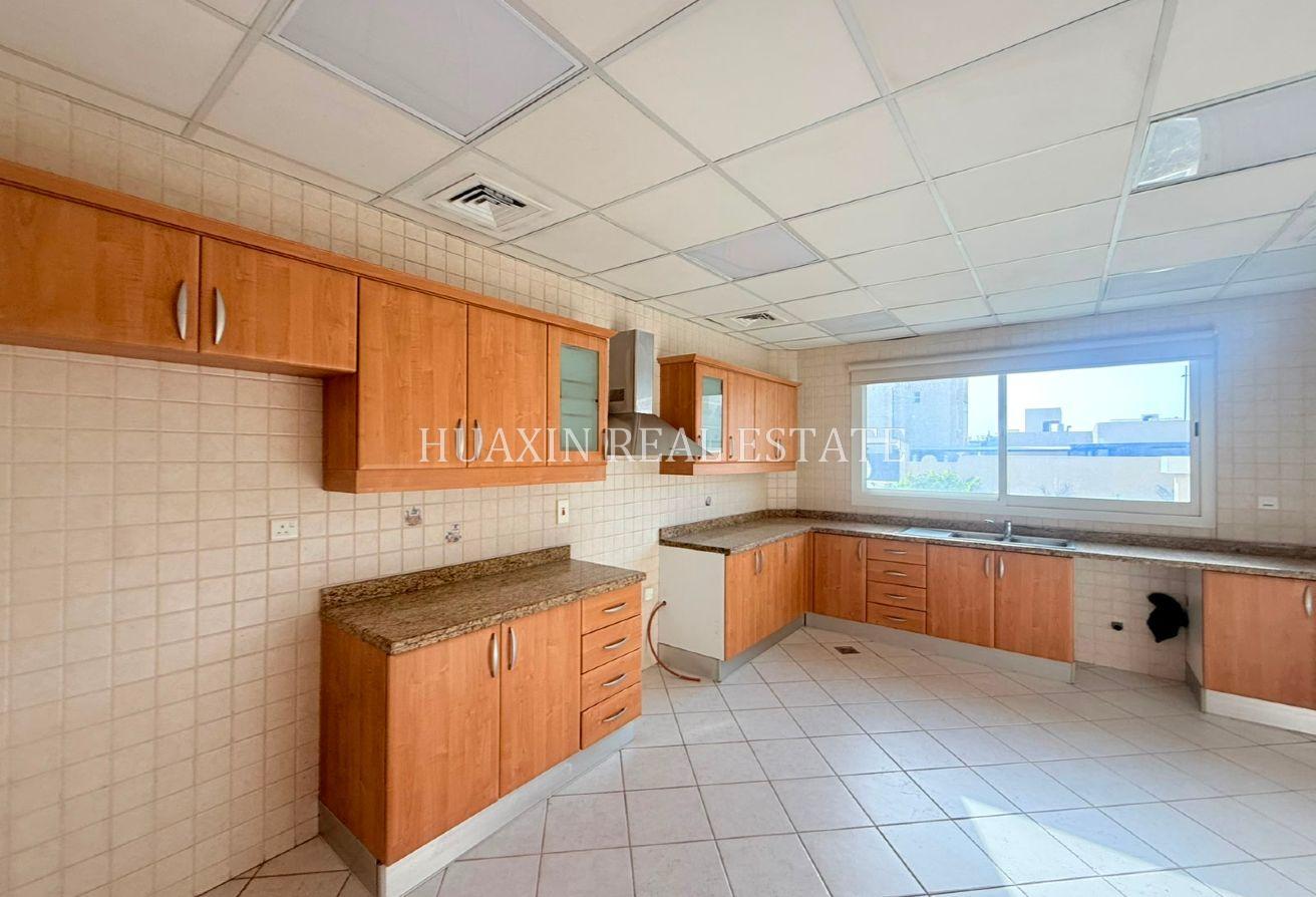 Small Cozy Compound | Close to the Beach| Com Pool photo 4