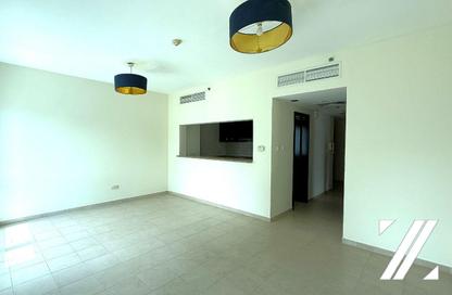 Apartment - 2 Bedrooms - 2 Bathrooms for rent in Marina Royale tower - Dubai Marina - Dubai