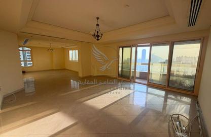 Apartment - 3 - 4 for rent in Al Majaz 3 - Al Majaz - Sharjah Apartment - 3 - 4 for rent in Al Majaz 3 - Al Majaz - Sharjah