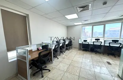 Office Space - Studio - 1 Bathroom for rent in Al Khabisi - Deira - Dubai