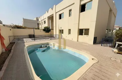 Villa - 4 Bedrooms - 4 Bathrooms for rent in Jumeirah 2 Villas - Jumeirah 2 - Jumeirah - Dubai