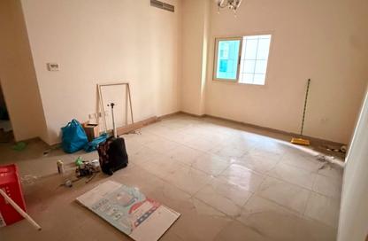 Apartment - 2 Bedrooms - 2 Bathrooms for rent in Al Khan Corniche - Al Khan - Sharjah