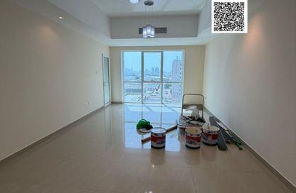 Apartment - 2 Bedrooms - 2 Bathrooms for rent in Gate Tower 1 - Musheiref - Ajman