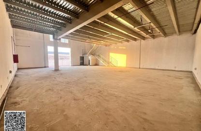 Warehouse - Studio - 7+ for rent in Umm Al Thuoob - Umm Al Quwain