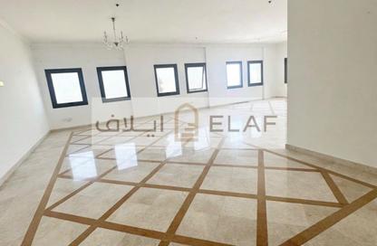 Duplex - 4 - 6 for sale in Al Taawun Street - Al Taawun - Sharjah