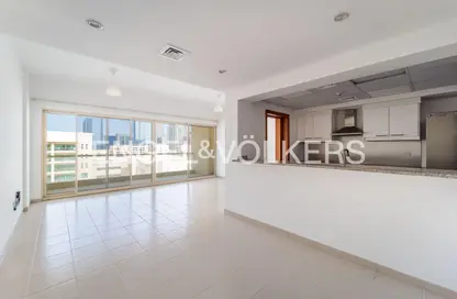 شقة - 2 غرف نوم - 2 حمامات للايجار في الظفرة 3 - الظفرة - جرينز - دبي