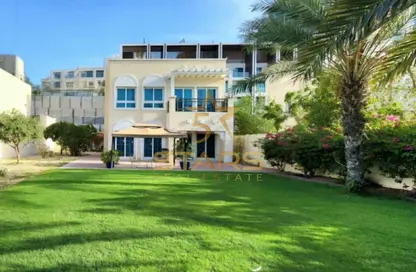 Villa - 2 Bedrooms - 3 Bathrooms for rent in District 16J - Jumeirah Village Circle - Dubai