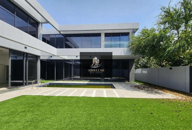 72310785 - Property Image 2