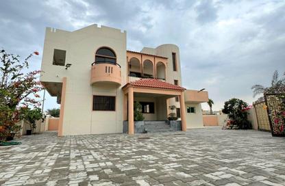 Villa - 5 Bedrooms - 7 Bathrooms for rent in Al Rifa'ah - Al Heerah - Sharjah